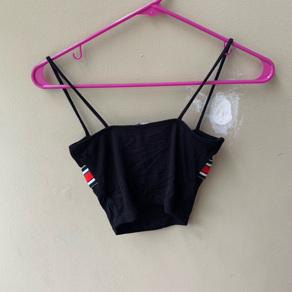 Fashion Nova crop top - Picture 4 of 4